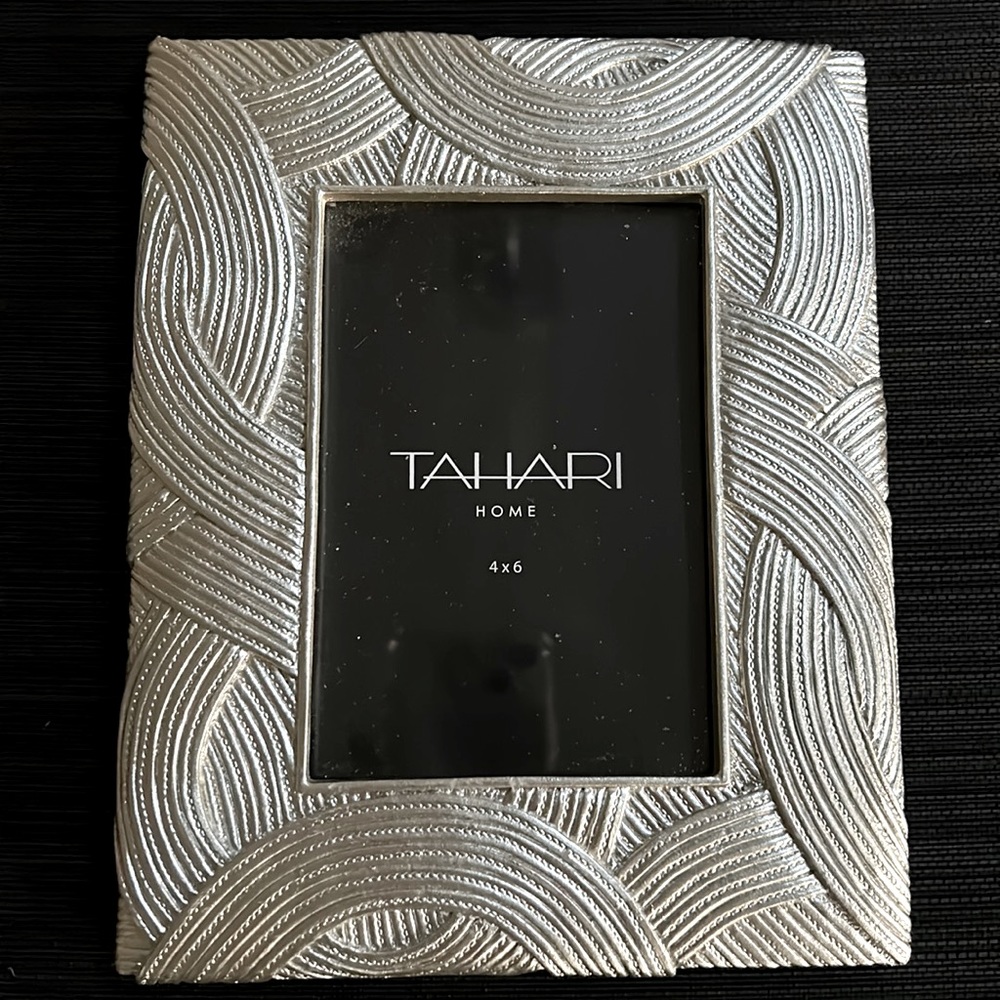 TAHARI Home Collection Picture Frame in Ornate Silver Relief